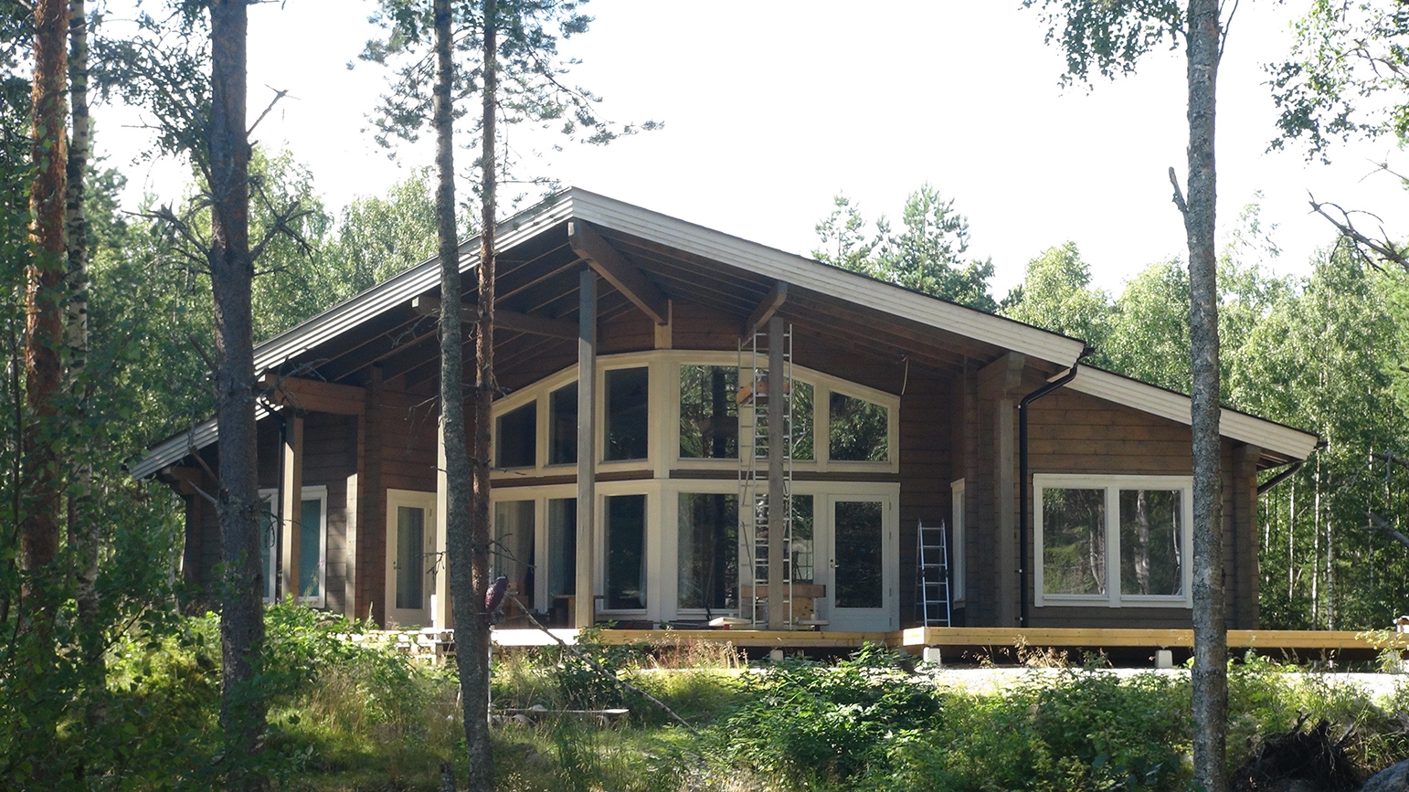 Energy Self Sufficient: a Modern Home Without the Grid in Finland -  Energiaa online newspaper
