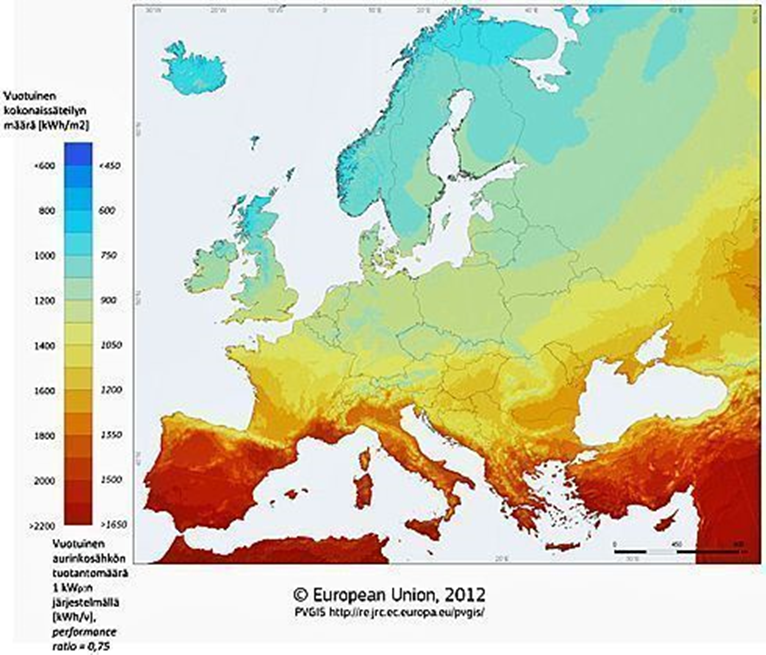 Euroopan kartalle on kuvattu värein vuotuinen kokonaissäteilyn määrä ja aurinkosähkön tuotantomäärä, joiden parhaat arvot ovat Välimeren alueella.  