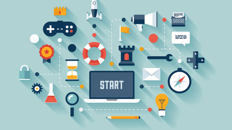 Vaaleansinisellä taustalla oleva litteäkuvitus, jossa on toisiinsa katkoviivoin yhdistettyjä symboleita: kannettava tietokone, jossa lukee 'START', peliohjain, raketti, megafoni, kirjekuori, kompassi, tiimalasi, suurennuslasi, hehkulamppu, rattaat, koeputket ja lippuja