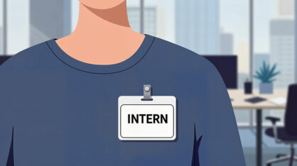 Kuvitettu kuva henkilöstä, jonka rinnassa on nimilapun tapainen lappu, jossa lukee "Intern"