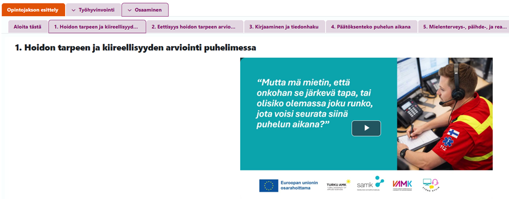 Verkkokurssisivu, jossa otsikko 'Hoidon tarpeen ja kiireellisyyden arviointi puhelimessa' sekä videon esikatselu ja kuva hätäkeskuspäivystäjästä työpisteessään.